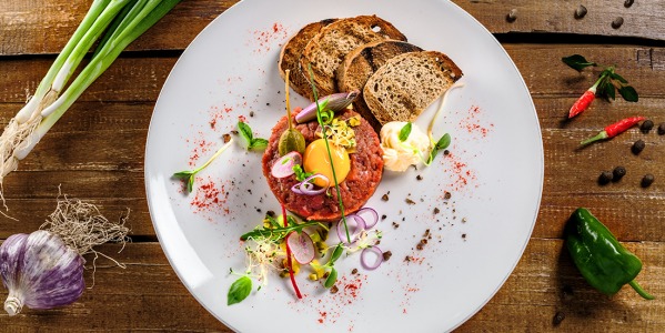 LE TARTARE DE VIANDE CHEVALINE